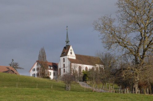 Kirchengebäude auf dem Berg St. Chrischona
